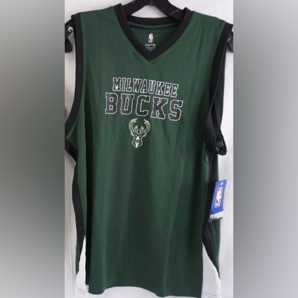 NWT [NBA] Milwaukee Bucks Plan Green/Black Basketball Jersey Youth Sz XL (18/20) - Picture 4 of 7